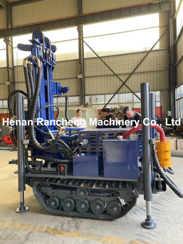 Leistungsstarke 180 m große Mini-Crawler-Wasserbohranlage mit 77,3 kW YuChai-Motor für Bohrungen