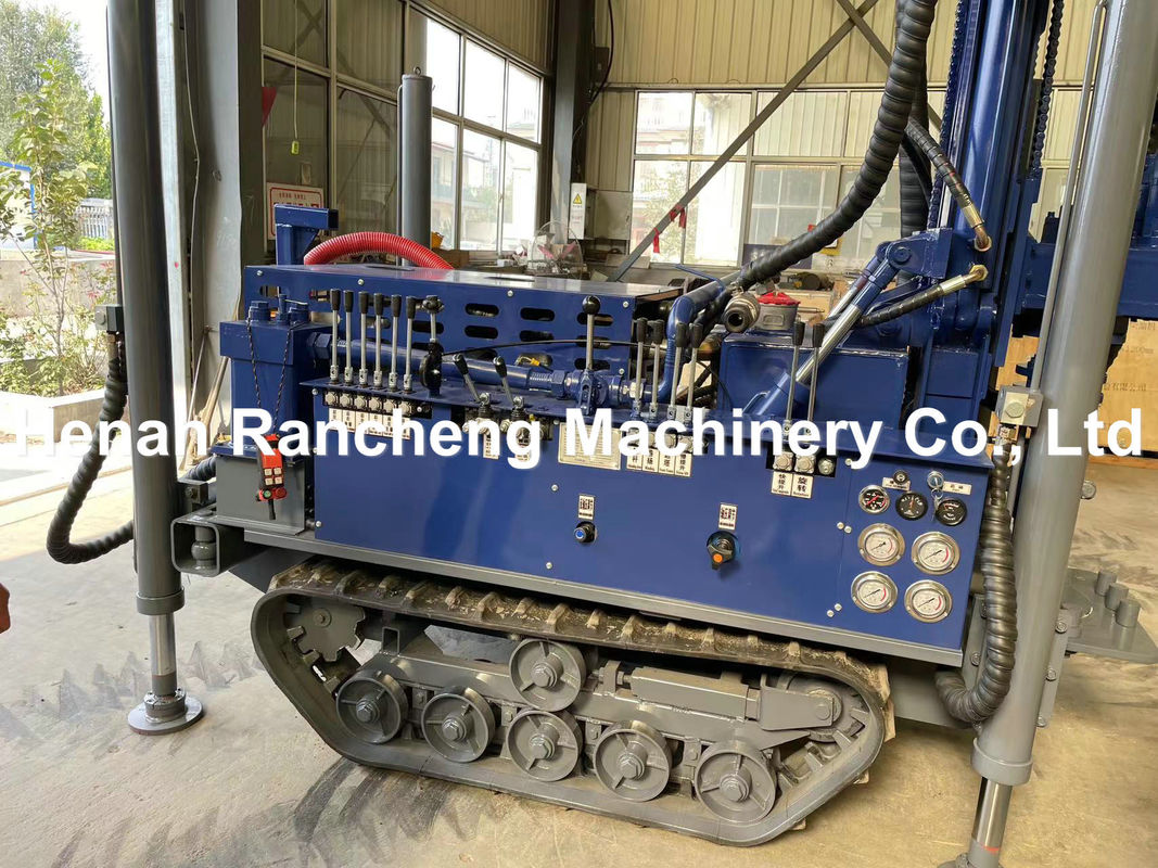 Leistungsstarke 180 m große Mini-Crawler-Wasserbohranlage mit 77,3 kW YuChai-Motor für Bohrungen