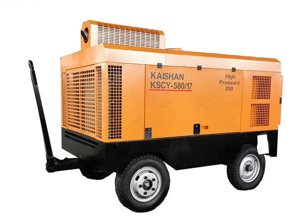 48L Ölkapazität Luftbohrkompressor Cu-mmins 6CTA8.3 - C260 17bar Arbeitsdruck