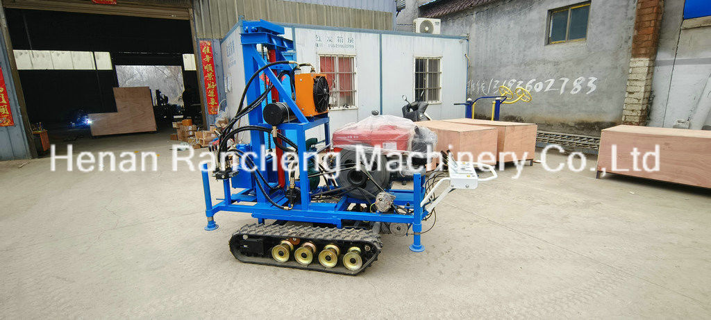 Einfache Bedienung RCS200C Rubber Crawler Portable Drilling Rig mit 150m Tiefe 450mm Durchmesser
