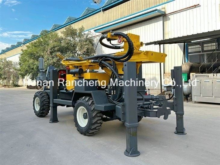 Vierradantriebene Bohrmaschine 220 m Tiefe mit 65 kW starkem Motor