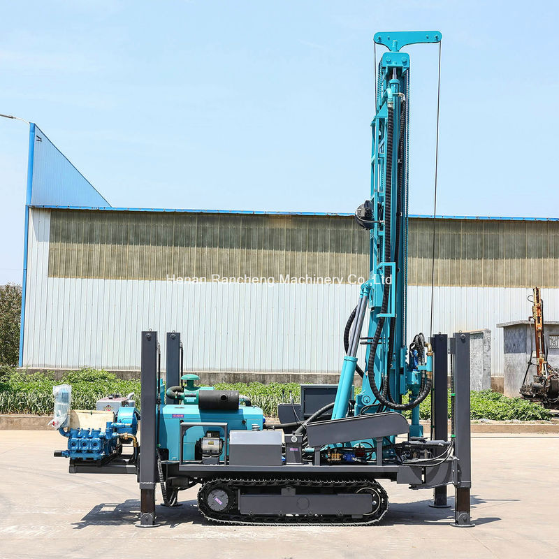 Effizienz und Zuverlässigkeit Tiefe 350 m Crawler-montierte Wasserbohrmaschine mit 91 kW Yuchai-Motor