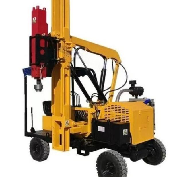 Solar-Pile-Treiber mit 39 kW Motor für 170 cm Tiefe und 2,8 Tonnen Fahrzeuggewicht
