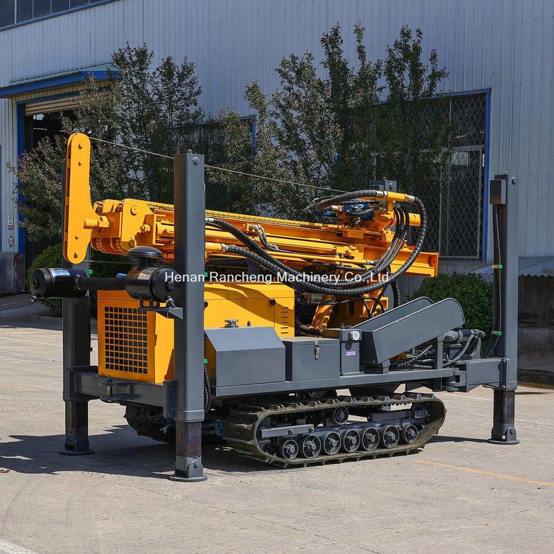 Hohe hydraulische Stützbeine 350m Crawler Bohrloch Wasser Bohrgerät mit 91 kW Motor