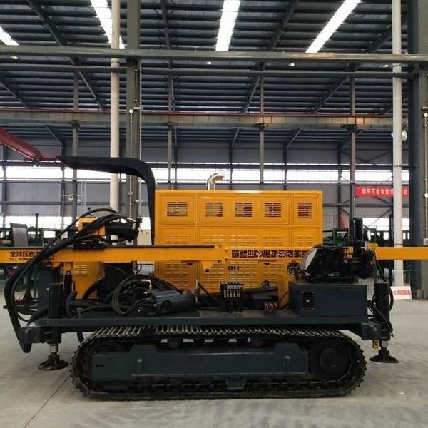 2200 Rpm Geschwindigkeit Hydraulische Crawler Kernbohranlage angetrieben von 74 kW Cummins Dieselmotor
