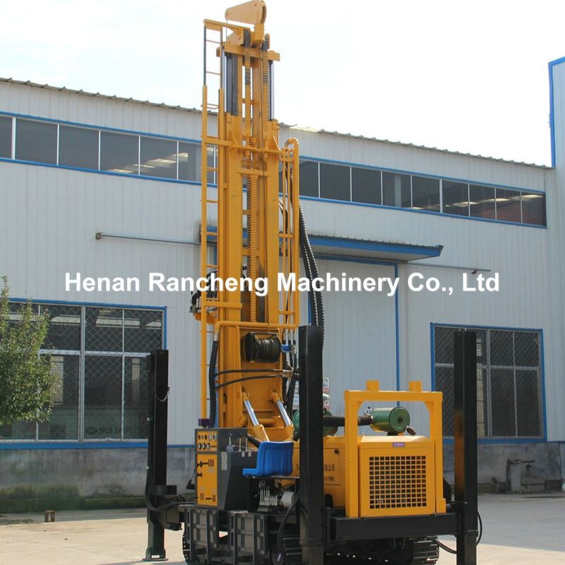 RCF700C Multifunktionale Bohrmaschine 700 Meter Crawler Montierte mobile Wasserbohranlage Bohrlochbohrmaschine