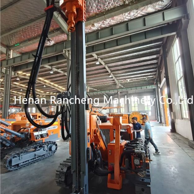 20m Hydraulik-Integriertes DTH-Bohrgerät RCZ412B-1 Modell 58KW Yuchai-Motor mit Staubsammler