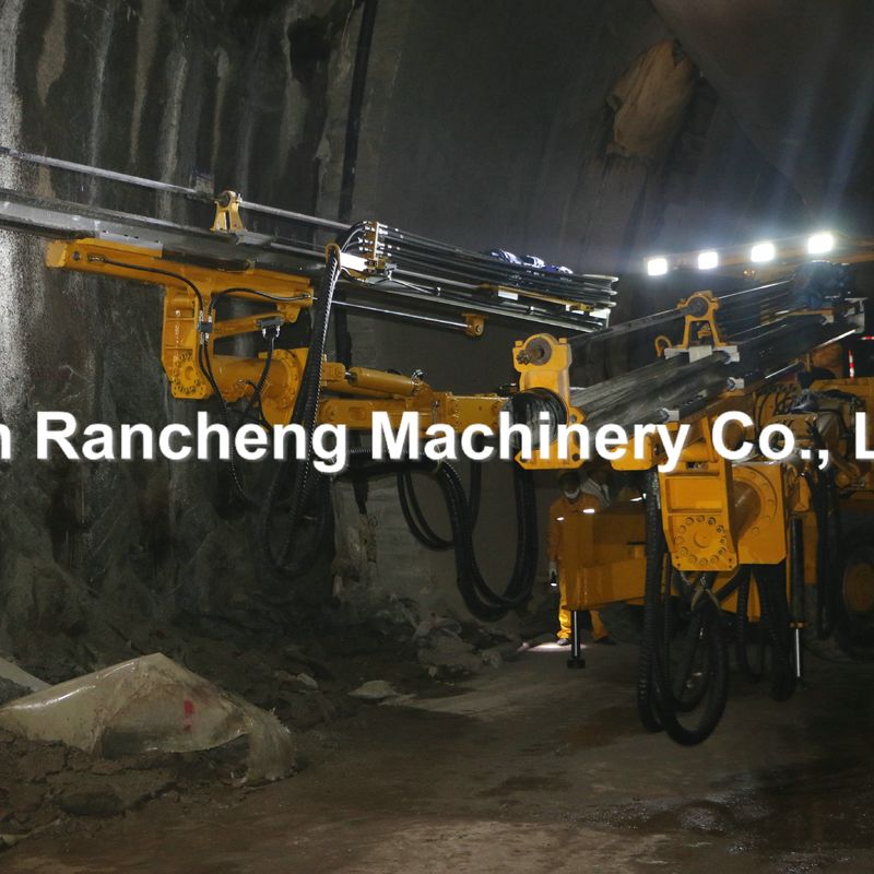 RCZ-22J All-Hydraulic Tunneling Jumbo Bohrgerät 3880mm Bohrtiefe Mit 93KW / 125HP Dieselmotor Leistung