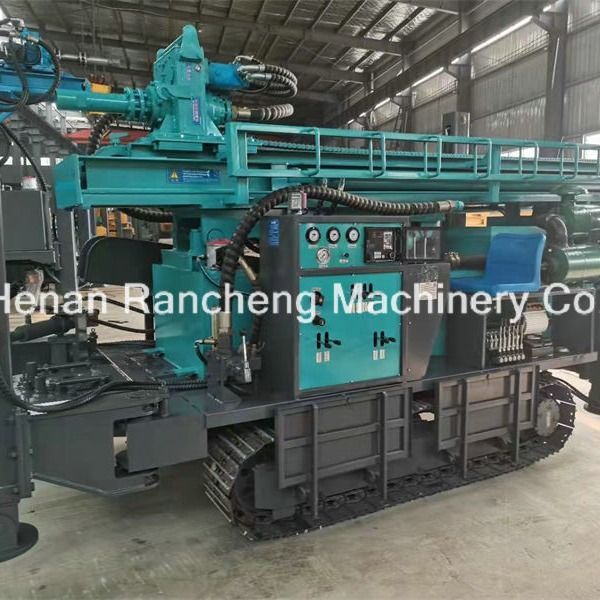 RCF450C Raupen-Wasserbohrgerät Maschine 450m Tieflochbohrung für Bergbau, Zuverlässig & Effizient