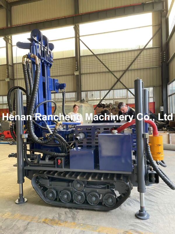 180 m Tiefe Wasserbohrmaschine 77,3 kW Motor Crawler Wasserbohranlage