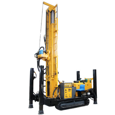 Auf einem Crawler montierte Wasserbohranlage 91KW Motor 55r/min - 115r/min Drehgeschwindigkeit