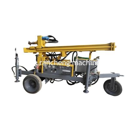 Auf einem Rollenanhänger montierte Bohrlochbohrmaschine 150 m Tiefe 32 PS Motor