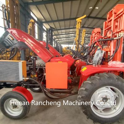 Auf einem Traktor montierte, vierrädrige, leistungsstarke Bohrmaschine für 200/260m, 254mm Wasserbohrung.